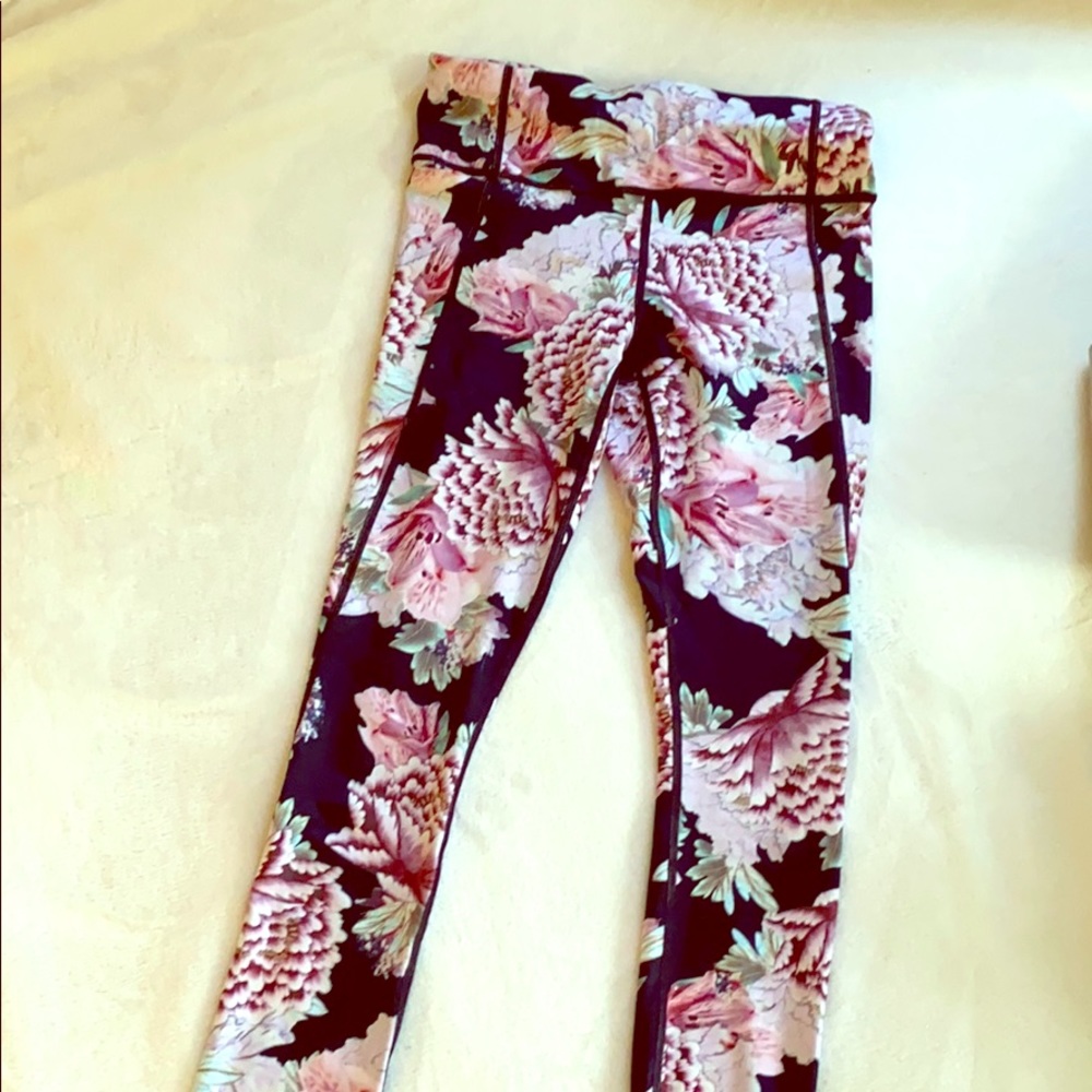 Athleta 7/8 yoga pants